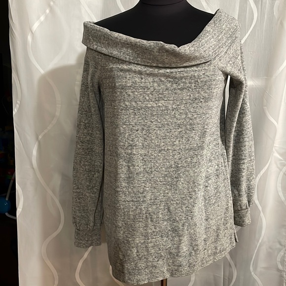 LOFT Tops - Loft, off the shoulder Fleece top, Small